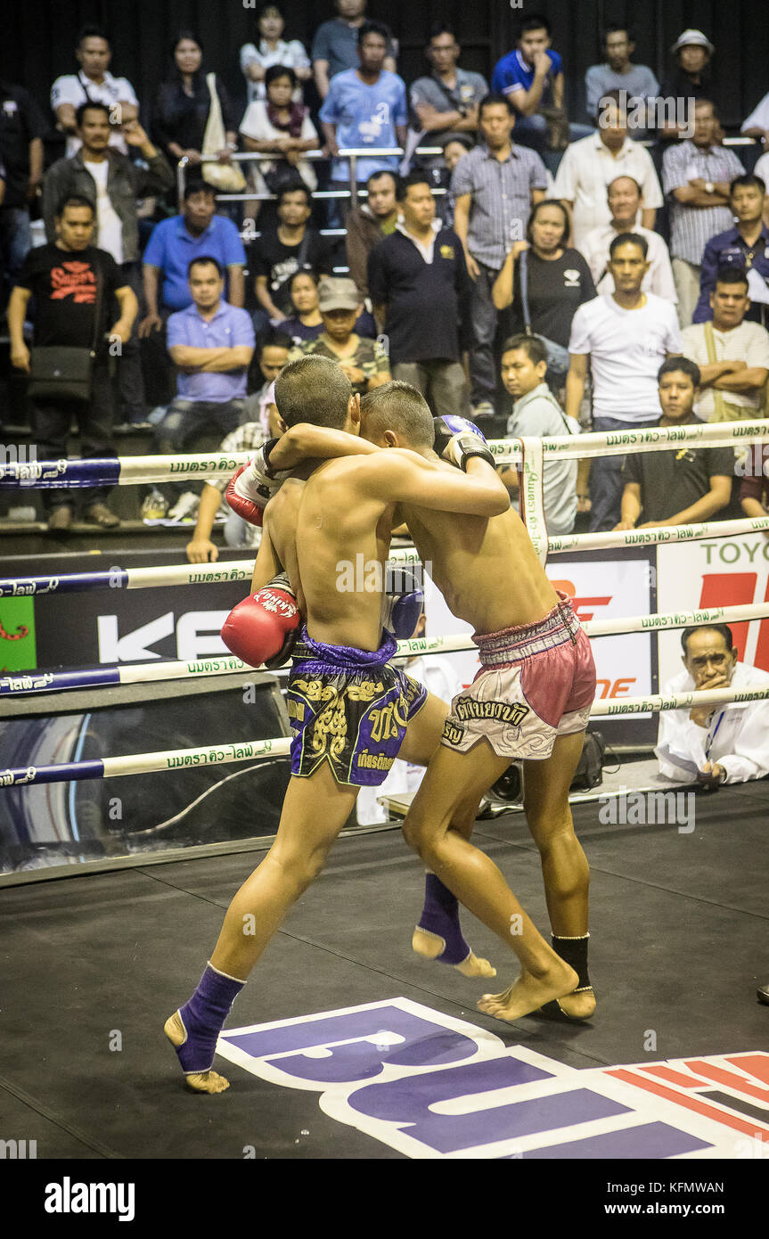 Boys, Muay Thai boxers fighting, Bangkok, Thailand Stock Photo - Alamy