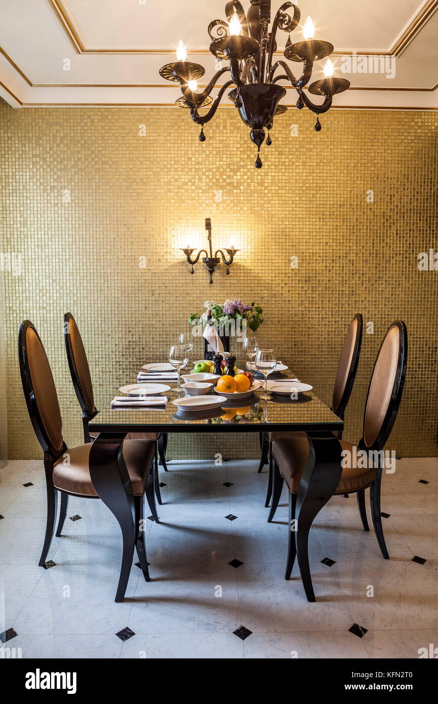 Home Interior table setting Stock Photo - Alamy