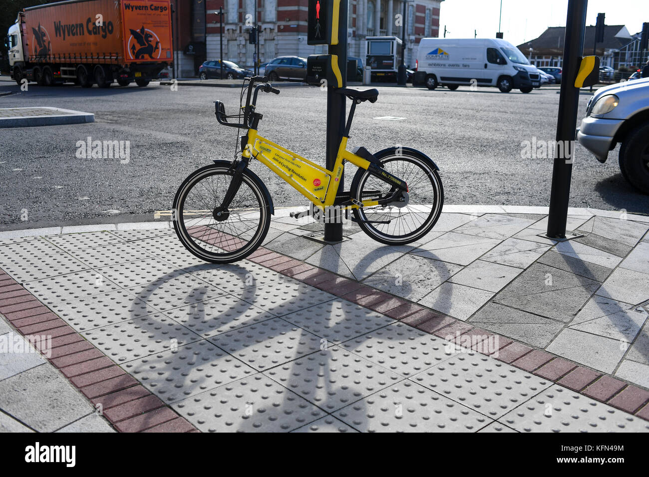 yellow cycles