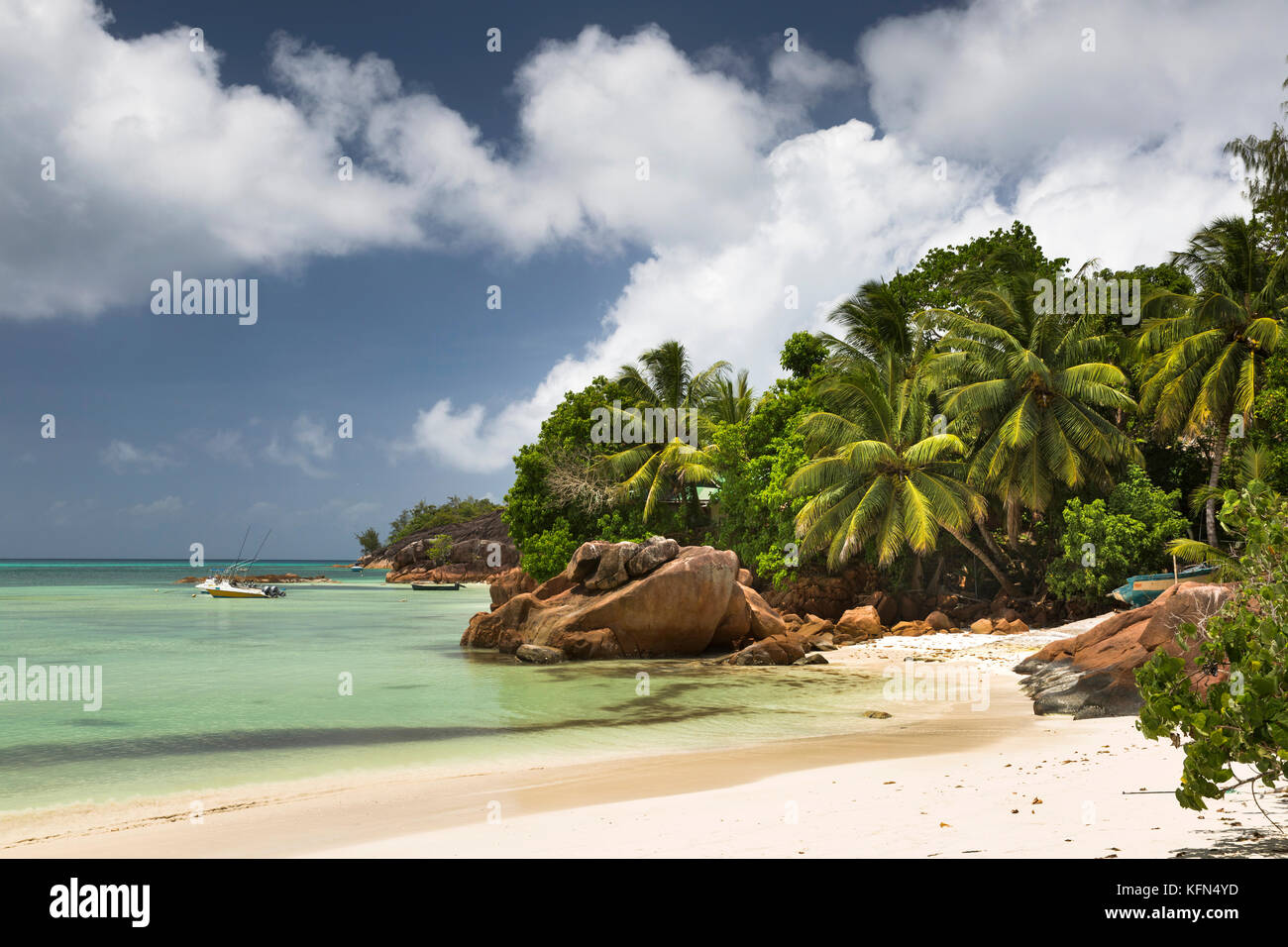 The Seychelles, Praslin, Anse Volbert, idyllic empty Cote d’Or beach at Anse Gouvernment Stock Photo