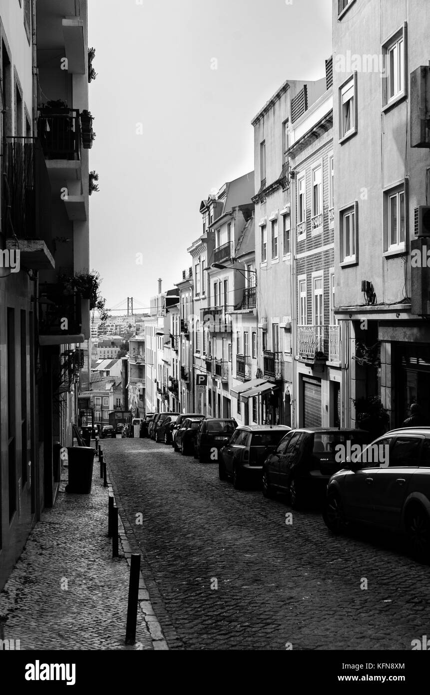 Blanco y negro, calle de lisboa Stock Photo