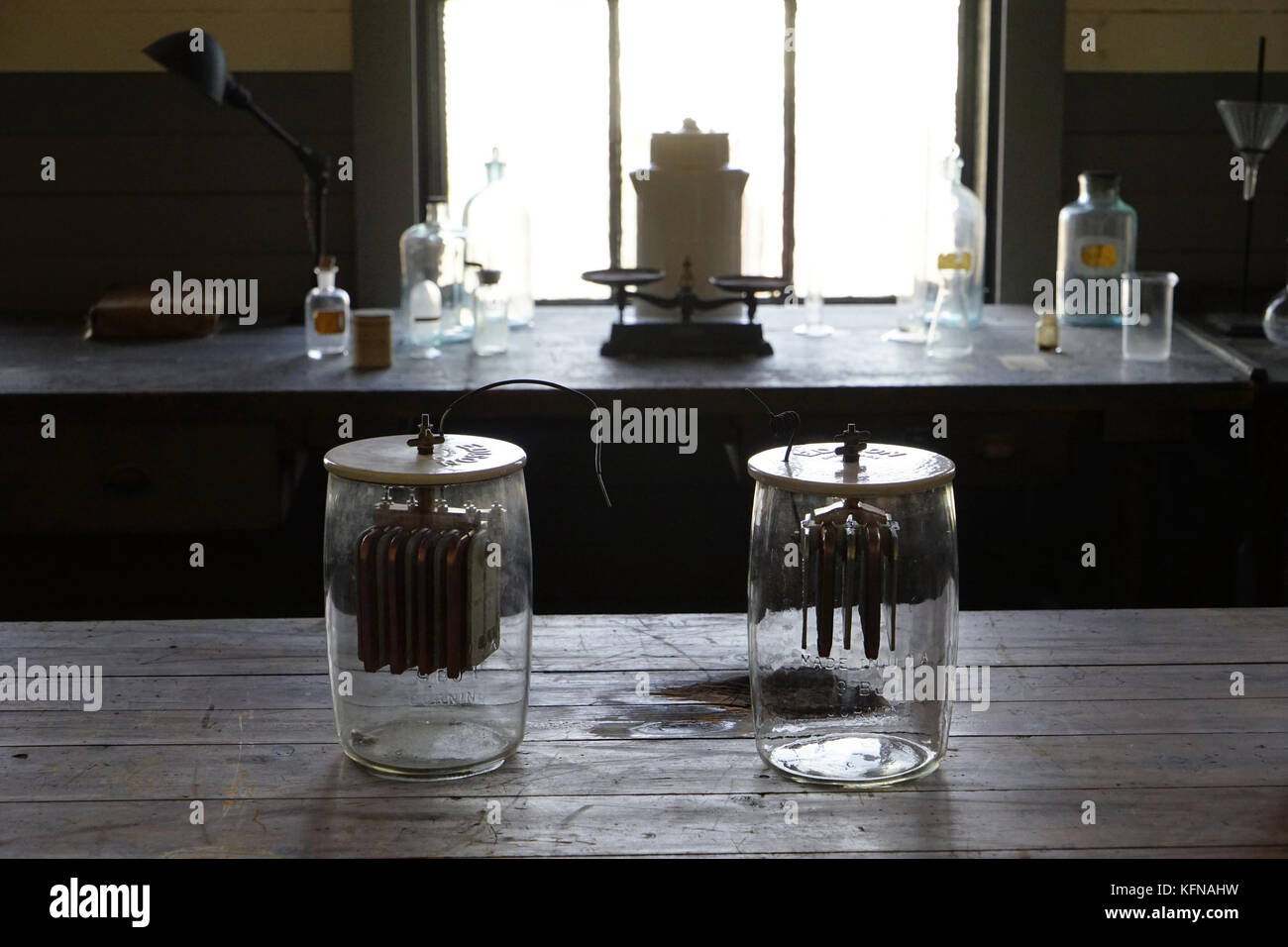 Edison battery hires stock photography and images Alamy