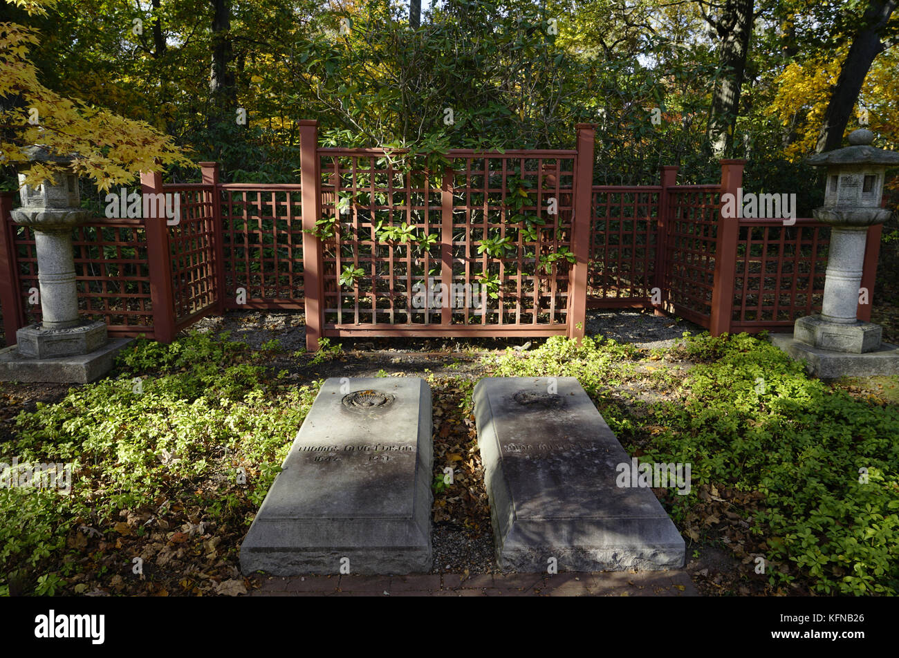 The grave of Thomas A,Edison and Mina Edison behind .Llewellyn Park, West Orange,New Jersey,USA Stock Photo