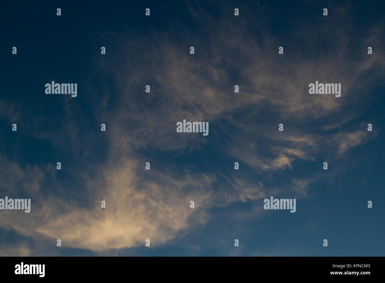 Abendhimmel mit Wolken Stock Photo