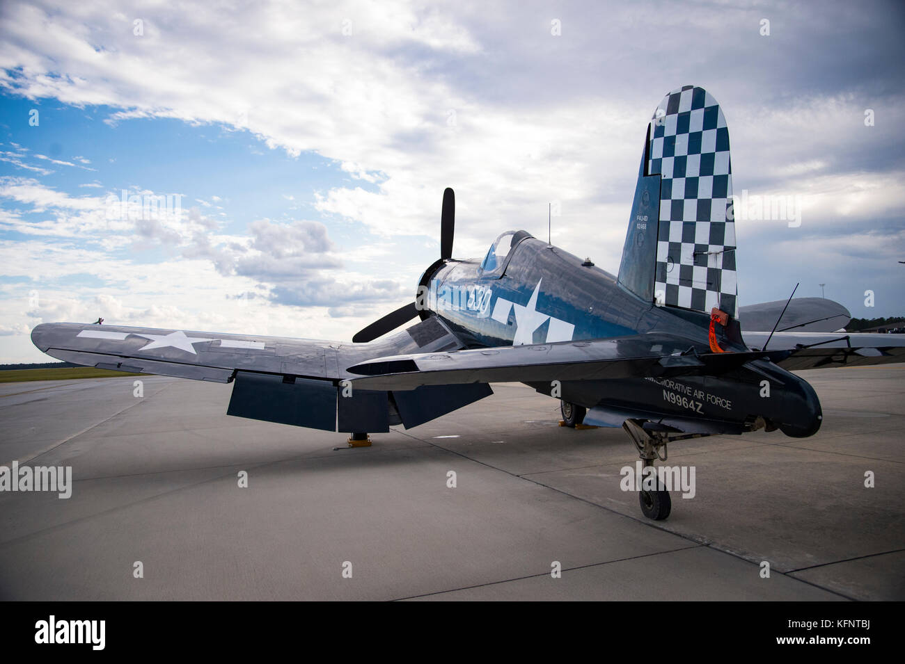 flightline f4u