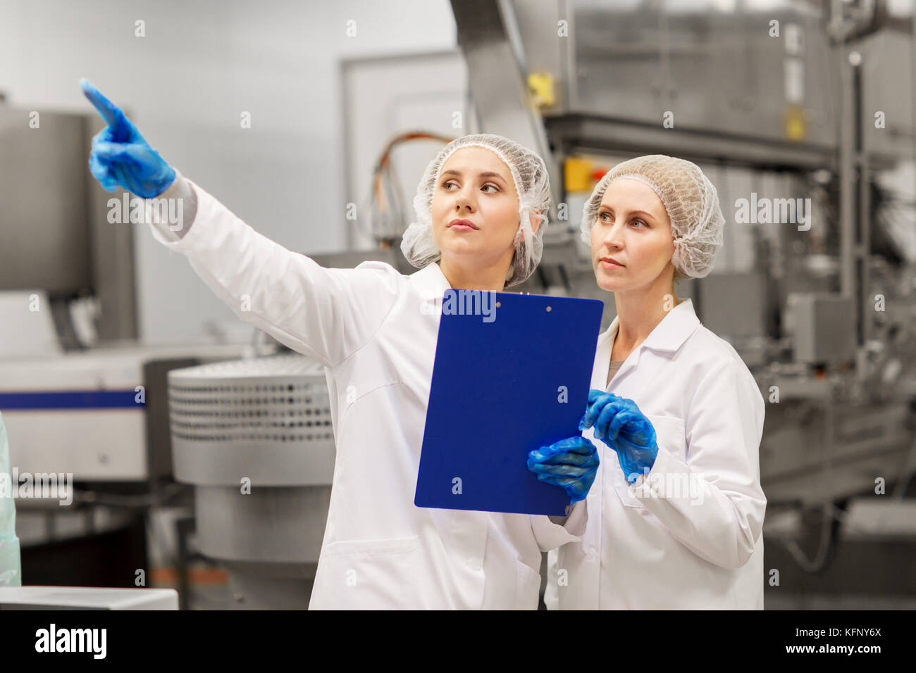 технолог пищевого производства. фасовка мороженого. технолог мороженое. изготовитель мороженого. технолог мороженое.