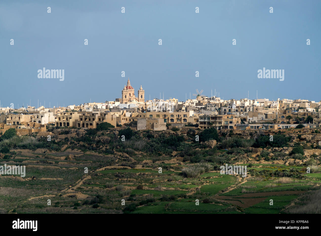 Stadtansicht Nadur, Insel Gozo Malta |  Nadur cityscape, Gozo, Malta Stock Photo