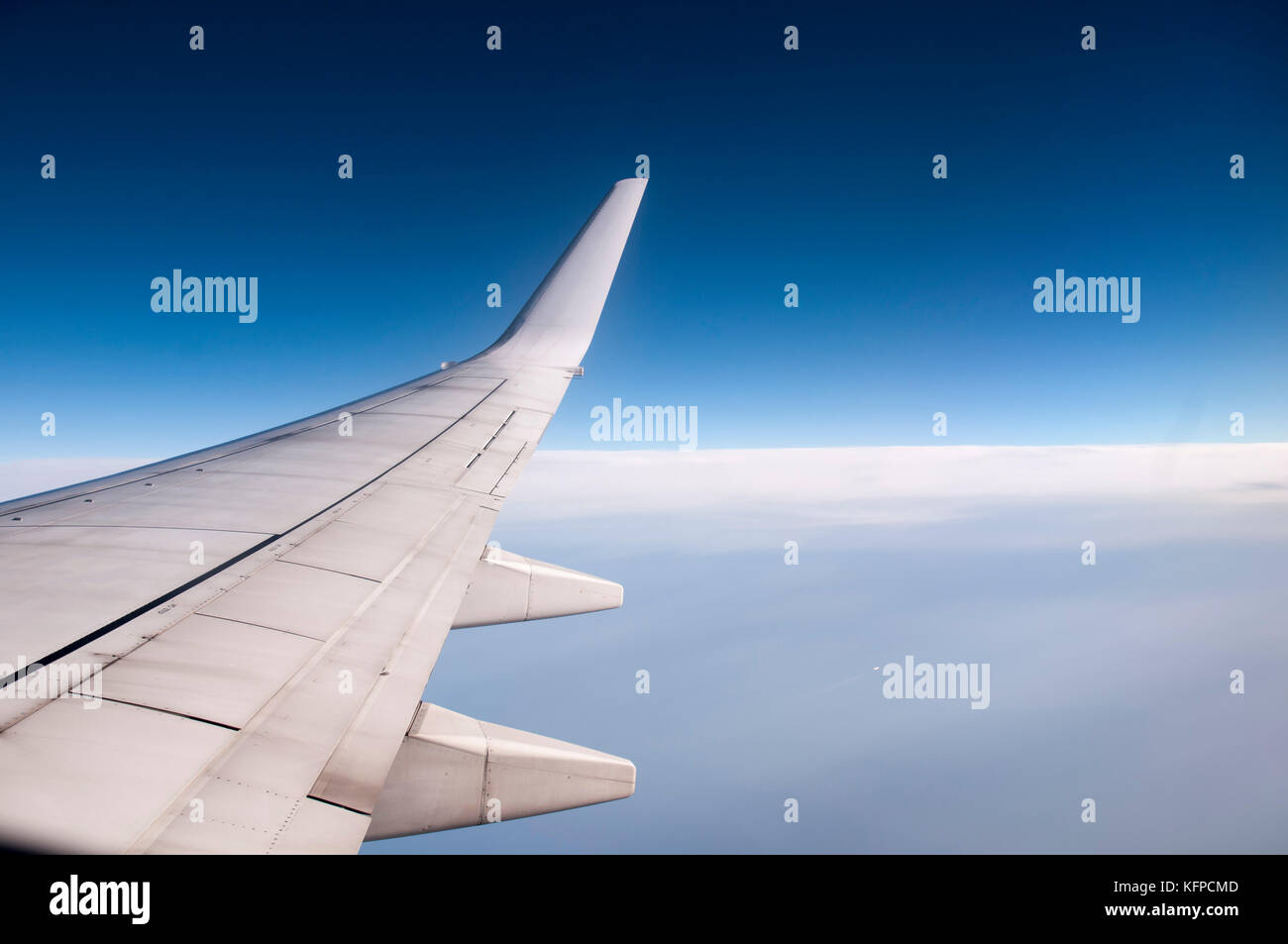 View sky wing engine hi-res stock photography and images - Alamy