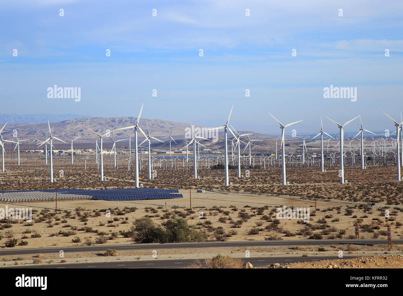 Wind solar california hires stock photography and images Alamy
