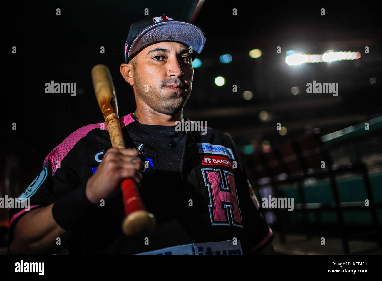 Carlos Gastelum de naranjeros, durante el juego de beisbol de la Liga Mexicana del Pacifico temporada 2017 2018. Tercer partido de la serie entre Vena Stock Photo