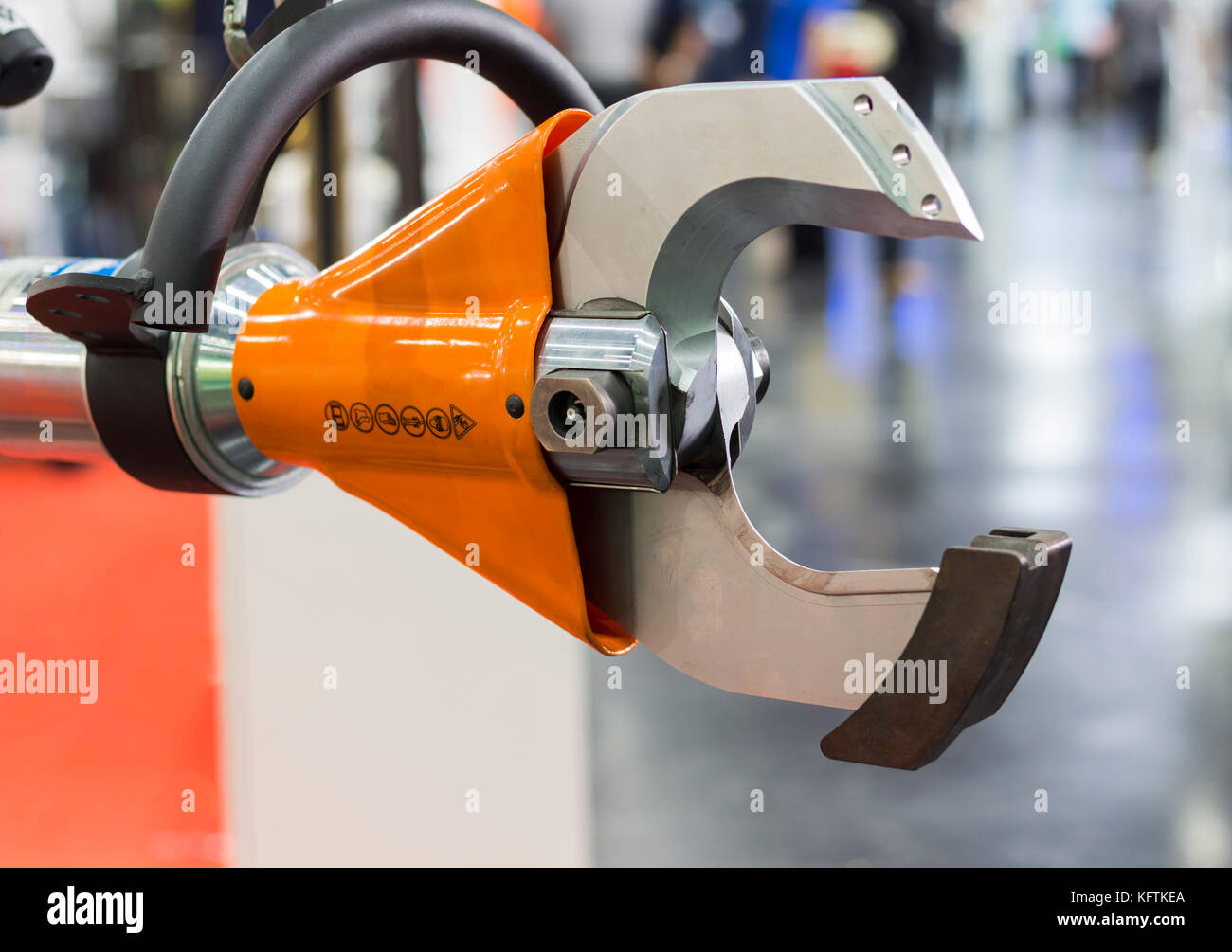 Jaws Of Life Tool High Resolution Stock Photography and Images Alamy