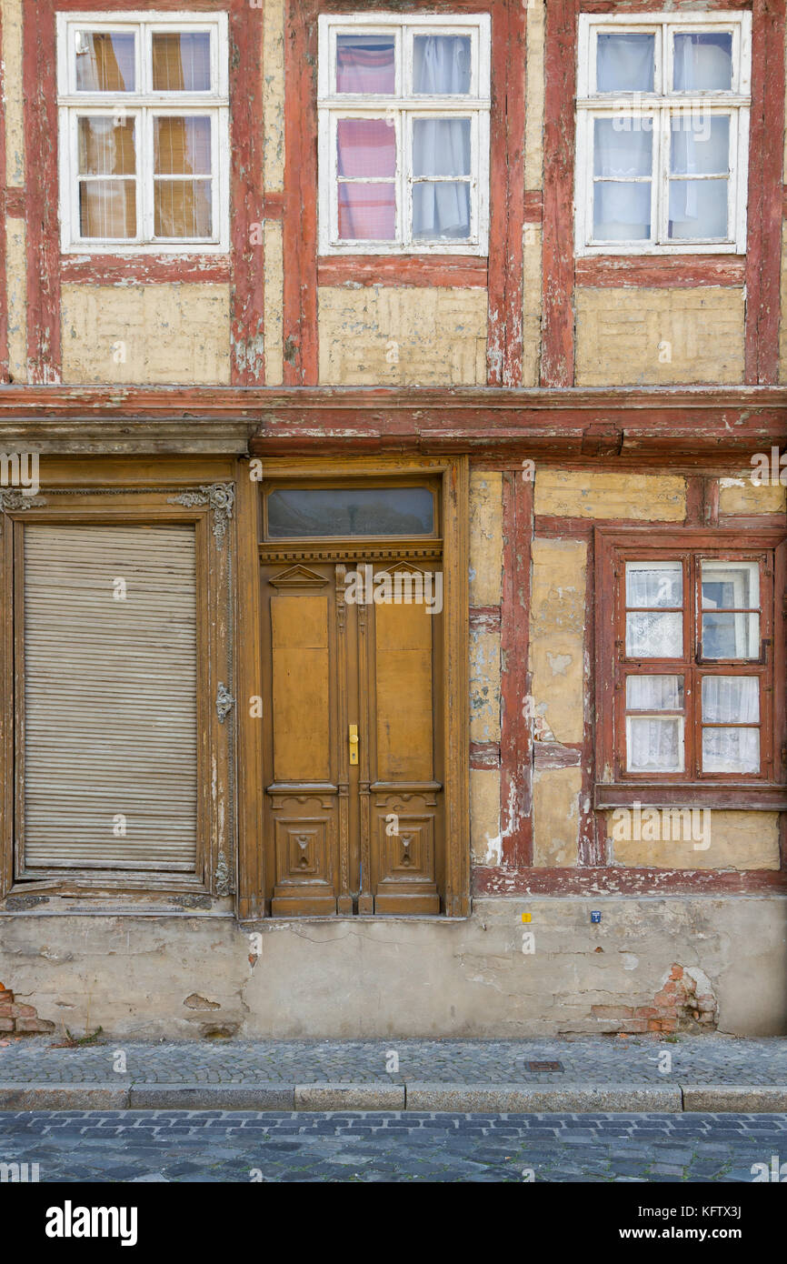 Verfall altes Fachwerkhaus in Quedlinburg Stock Photo