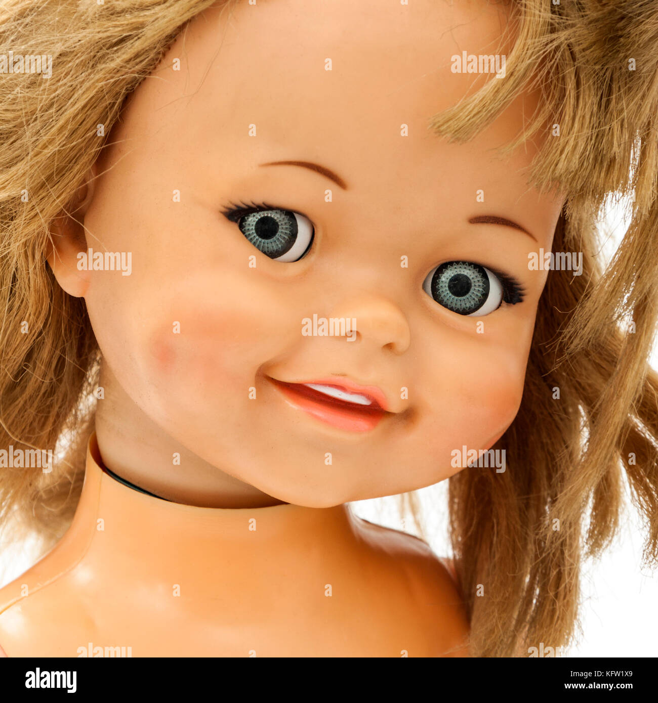 ideal giggles doll