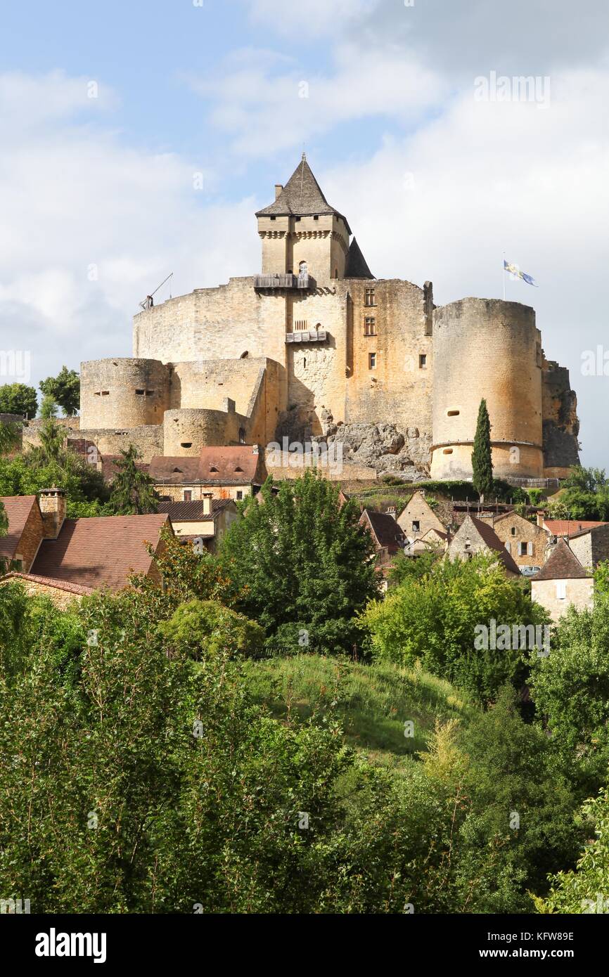 The castle of Castelnaud in Dordogne, France Stock Photo - Alamy