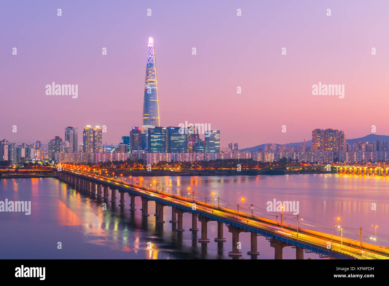 Twilight sky sunset at Seoul City and Lotte Tower,South Korea Stock Photo