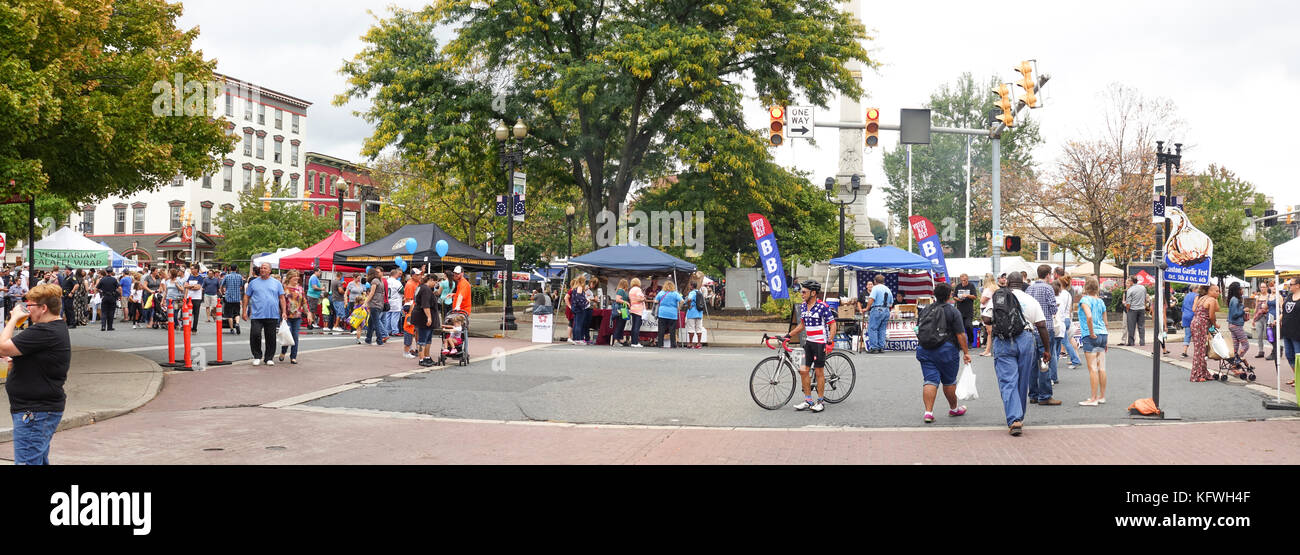 Panoramic view of centre square of Easton during Garlic fest 2017, Easton, Pennsylvania, United states. Stock Photo