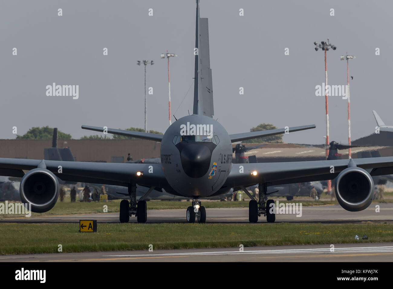 Kc 135 engine hi-res stock photography and images - Alamy