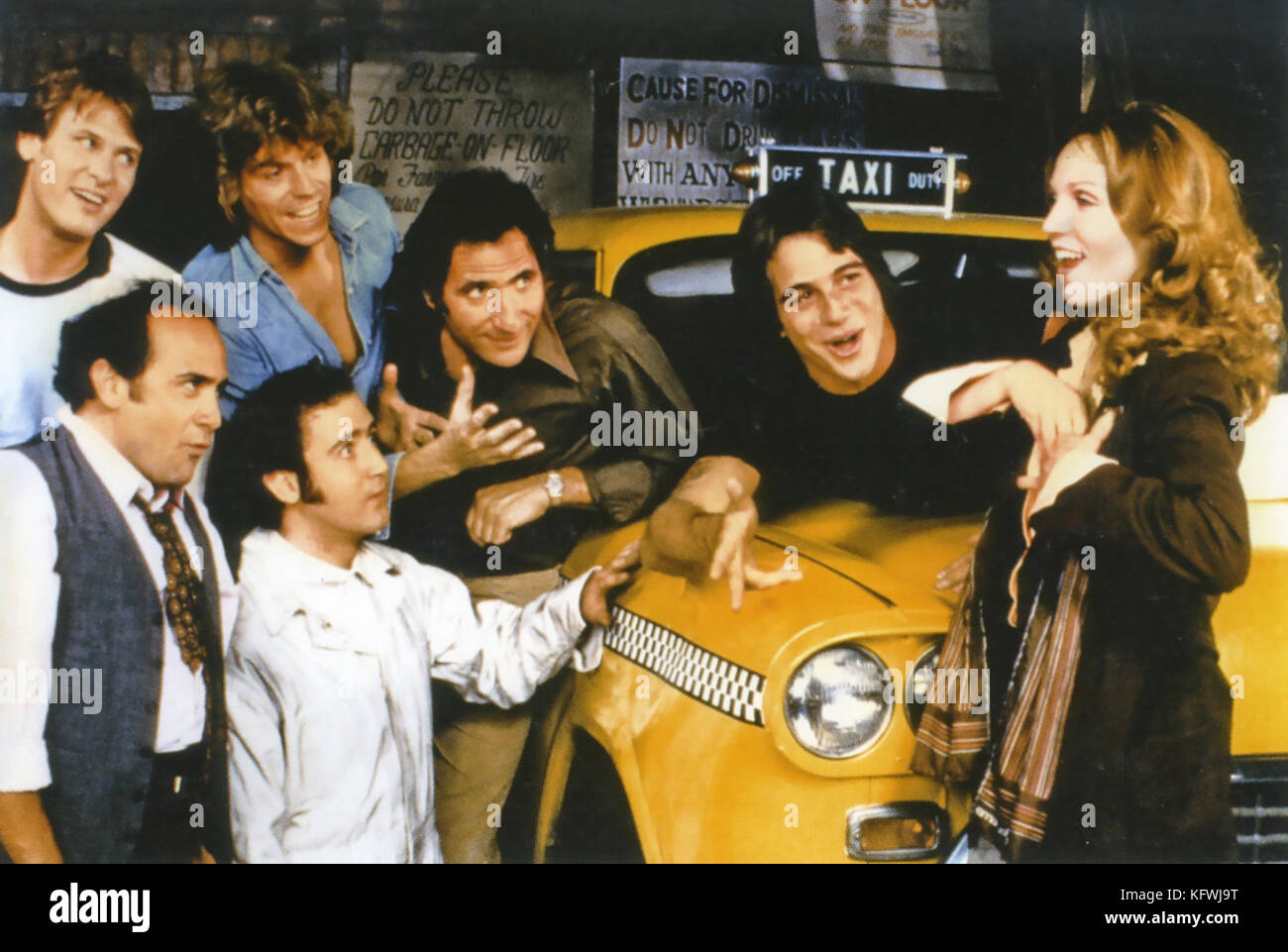 TAXI 1978-1983 Paramount Television series with from left: Randall Carver, Jeff Conaway, Judd Hirsch, Tony Danza, Marilu Henner. Front left Danny DeVito and Andy Kaufman Stock Photo