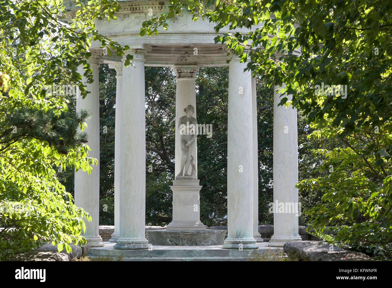 Classic Temple of Aphrodite with marble statue on the Kykuit estate of John D. Rockefeller in Pocantico Hills, Sleepy Hollow, Westchester, NY. Stock Photo