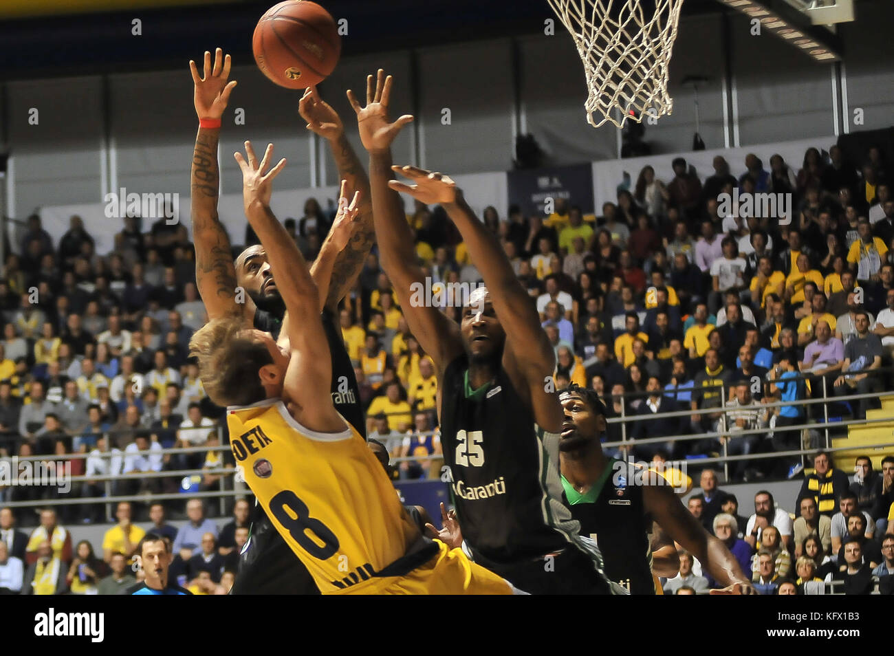 Turin, Italy. 1st Nov, 2017. Aleksander Vujacic (Fiat Auxilium Torino