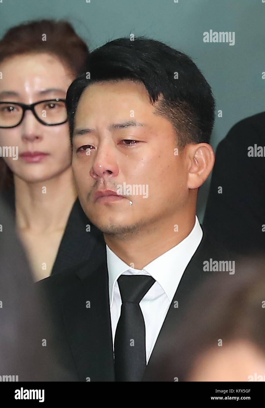 02nd Nov, 2017. Kim Jun-ho at funeral procession Comedian Kim Jun-ho