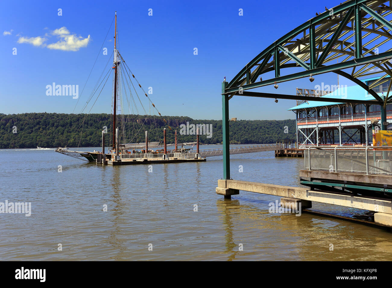 Hudson River waterfront downtown Yonkers New York Stock Photo Alamy