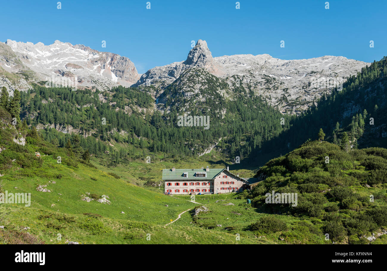 Mountain Hut Karlingerhaus Rear Hahnenkamm Funtenseetauern Stock