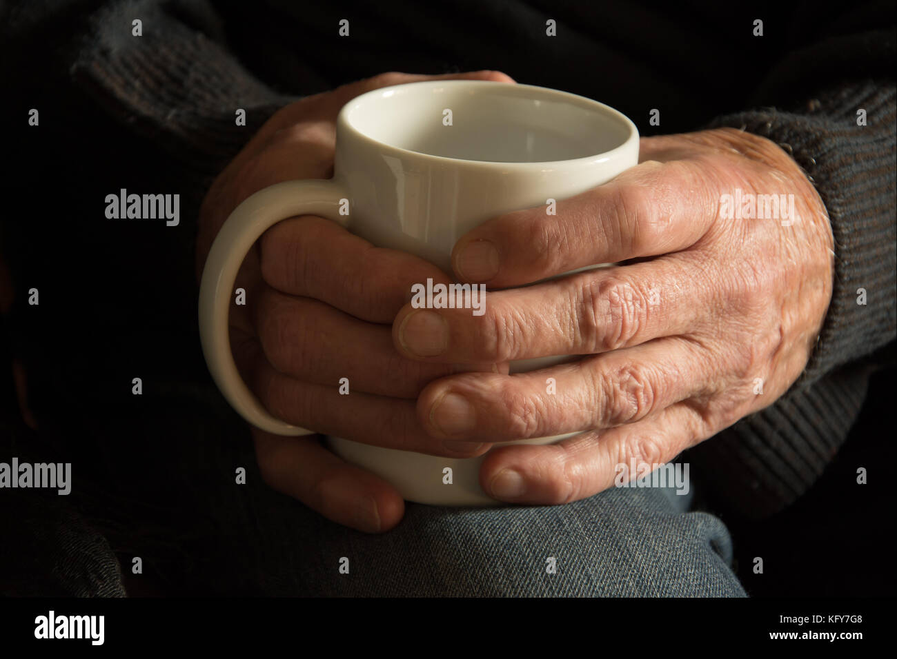 Hands Holding Mug Stock Photos & Hands Holding Mug Stock Images Alamy