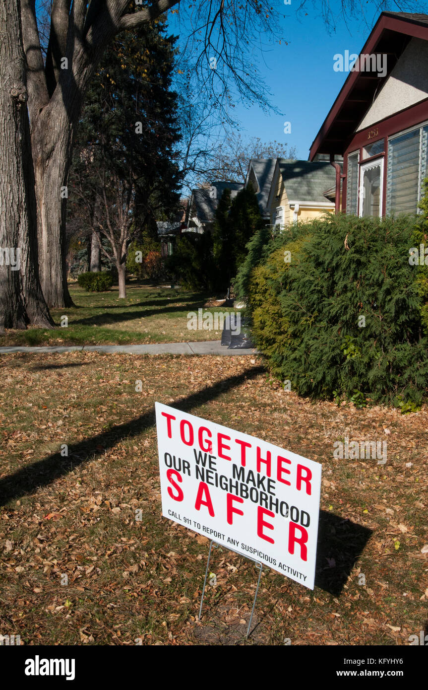 Minneapolis, Minnesota. South Minneapolis residents fight crime together and put signs in their yards after a rash of burgleries in their neighborhood Stock Photo