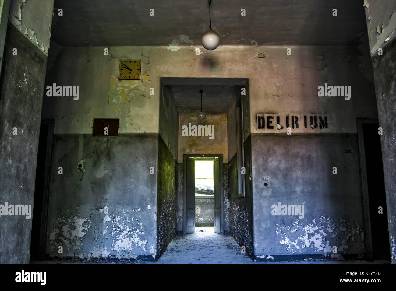 a shot of a hall of a floor of an abandoned building of a psychiatric hospital Stock Photo