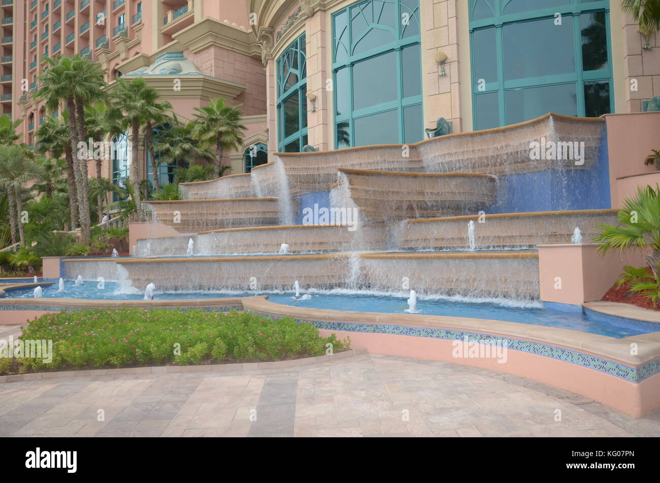 Awesome fountain at the Atlantis Resort,Dubai Stock Photo Alamy