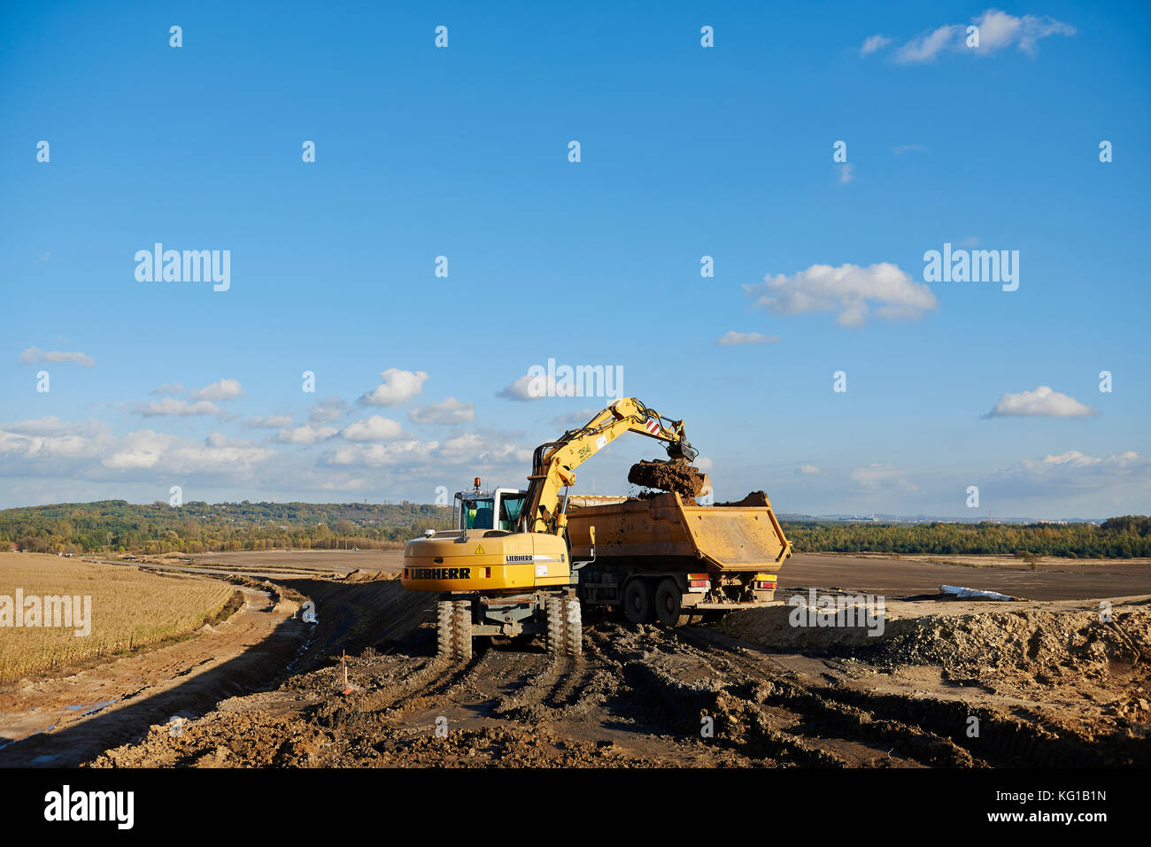 road construction, truck loading Stock Photo - Alamy