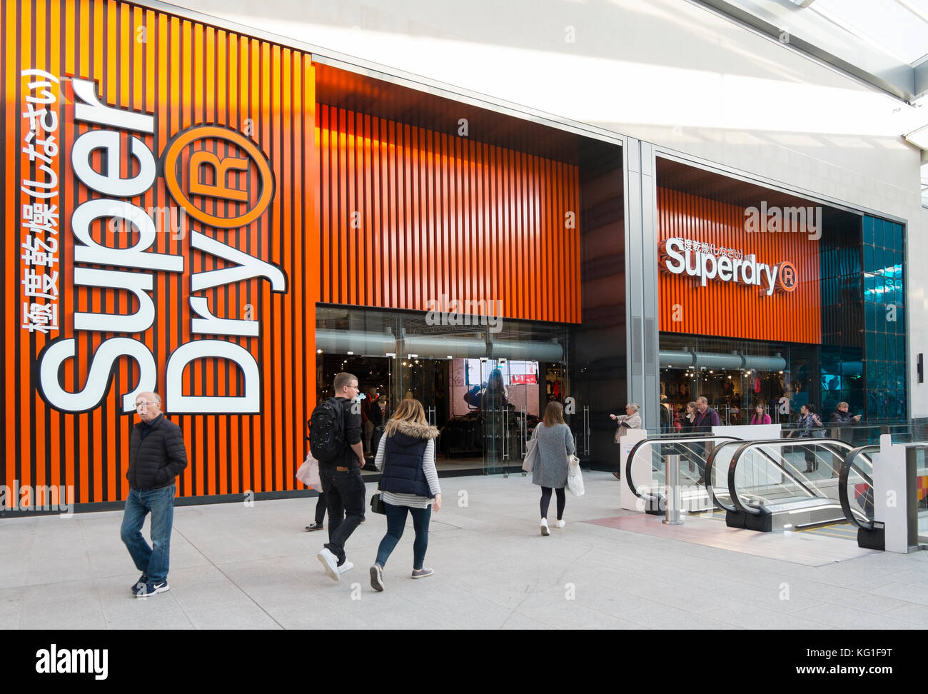 Superdry store hi-res stock photography and images - Page 6 - Alamy