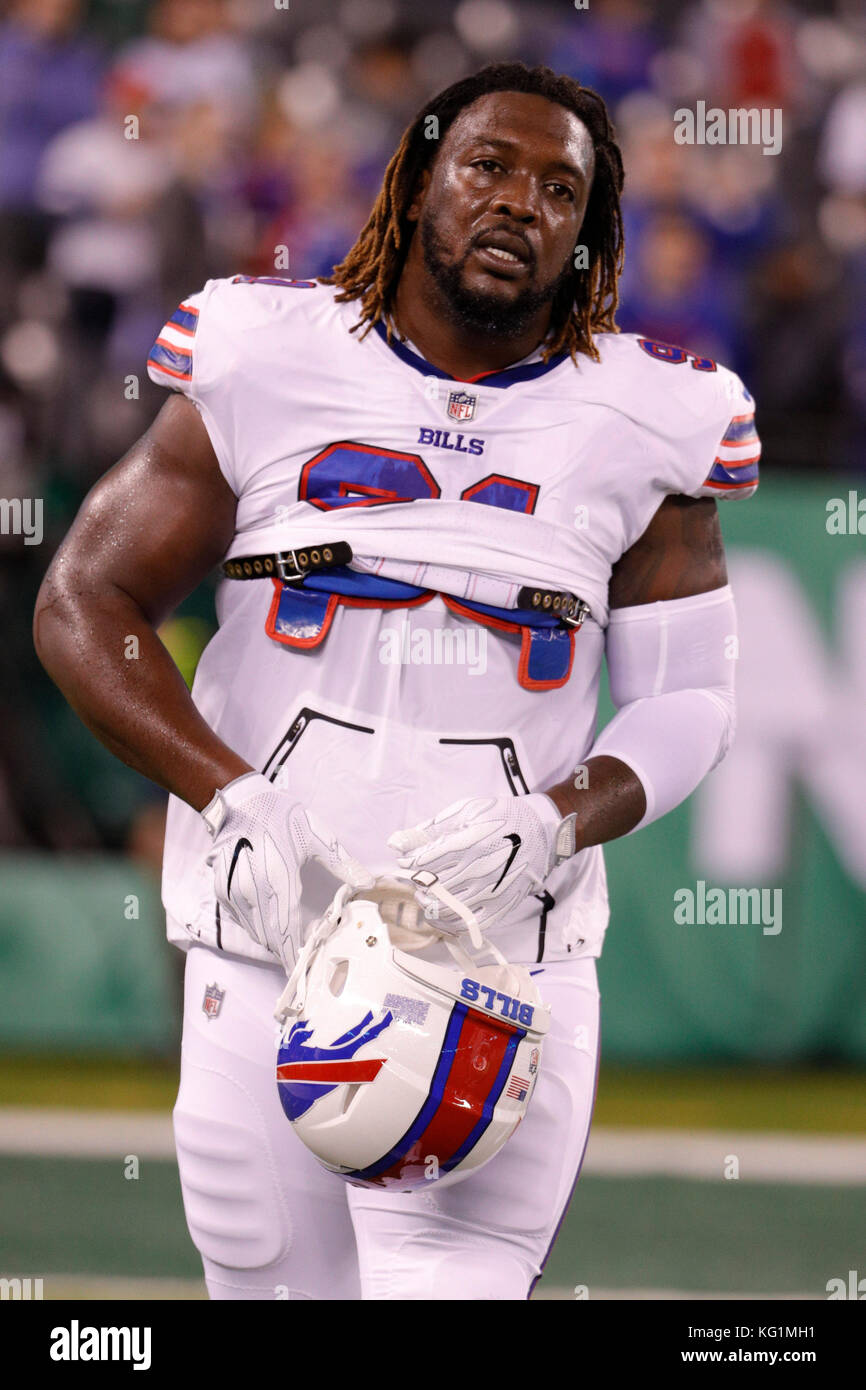 East Rutherford, New Jersey, USA. 2nd Nov, 2017. Buffalo Bills defensive  tackle Cedric Thornton (91) looks on prior to the NFL game between the Buffalo  Bills and the New York Jets at