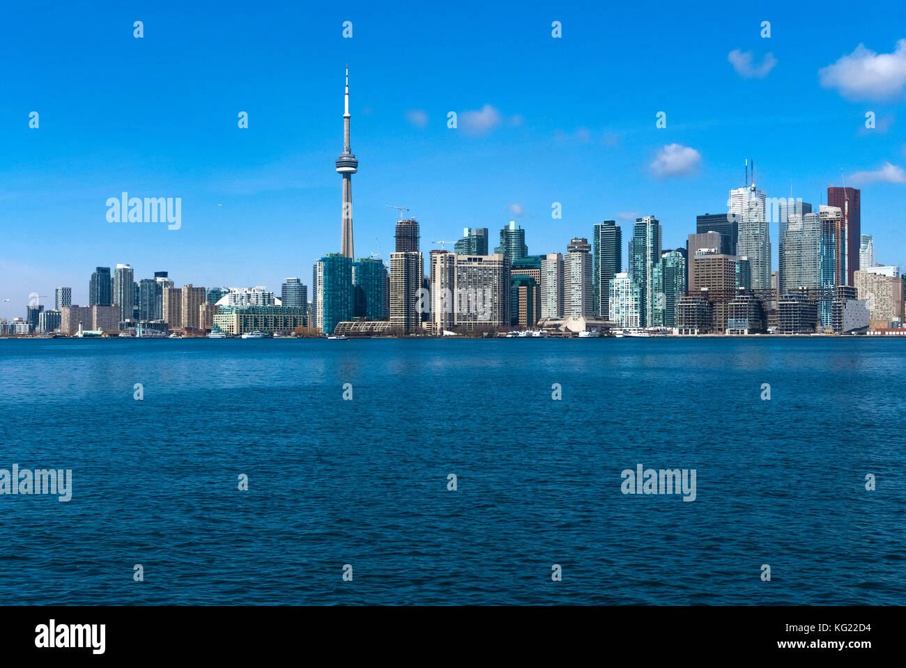 Toronto, Ontario, Canada :  Lake Ontario - Skyline - CN Tower    KanadaCanada, Ontario, Toronto Stock Photo