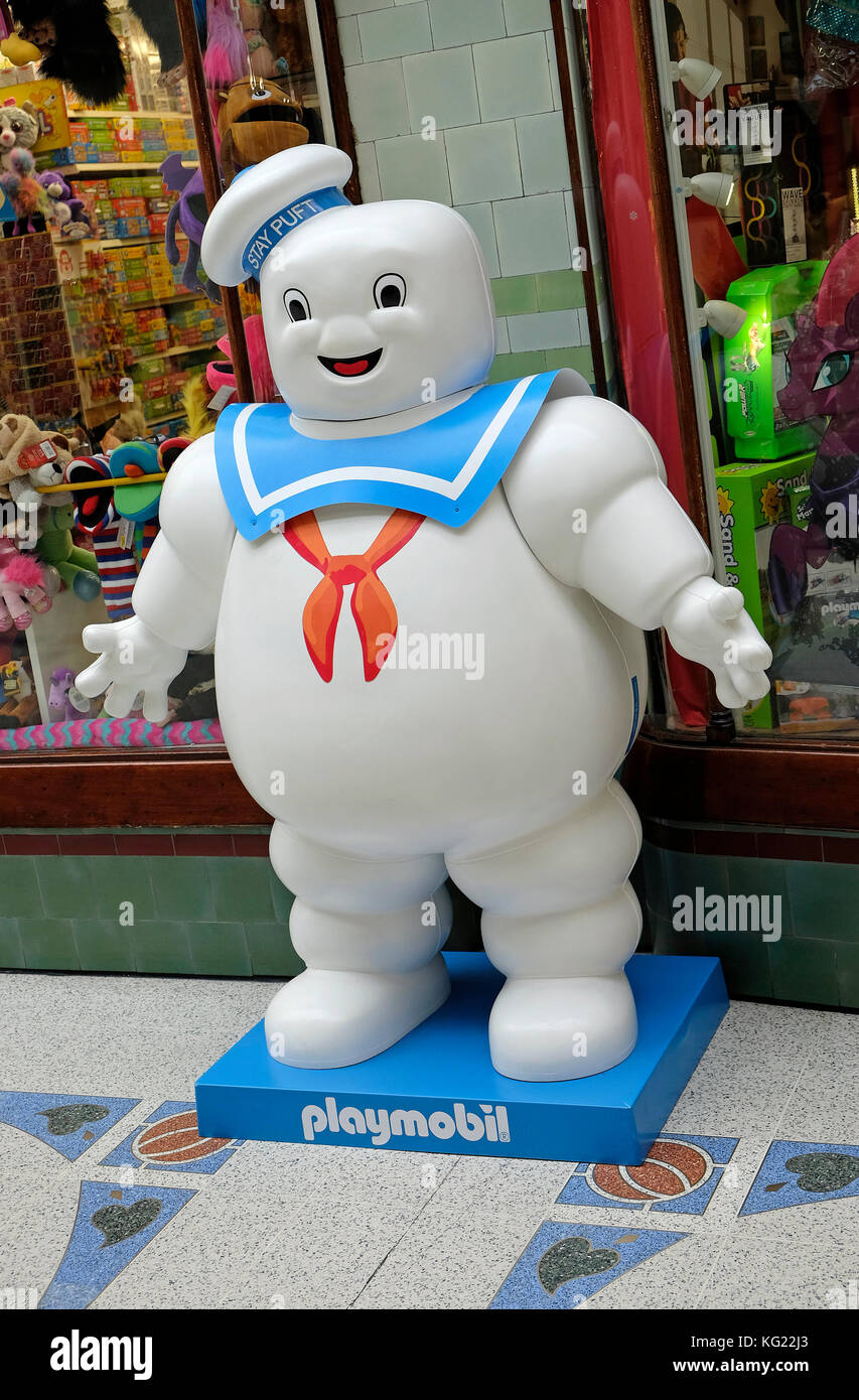 Playmobil in toy shop hi res stock photography and images Alamy