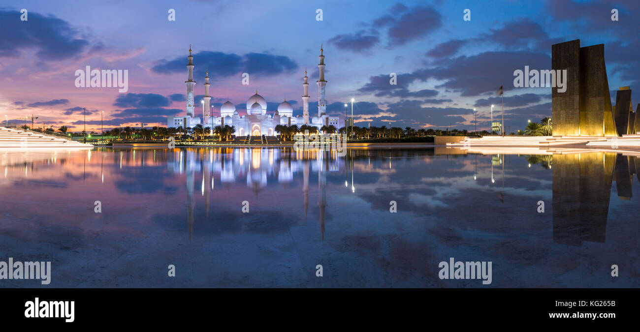 Sheikh Zayed Bin Sultan Al Nahyan Mosque, Abu Dhabi, United Arab Emirates, Middle East Stock Photo