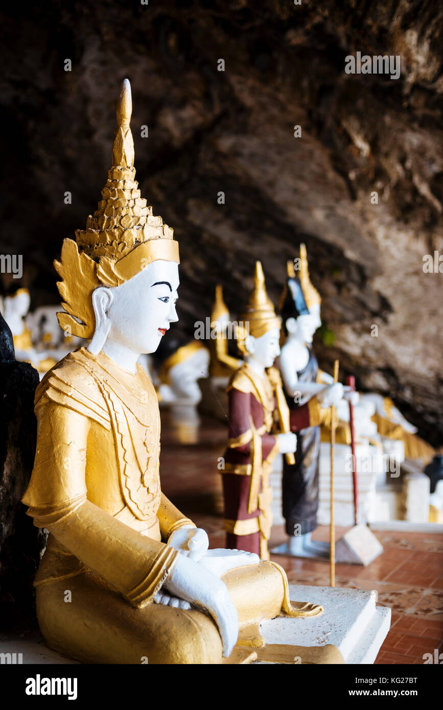 Statues of Buddha, Yathe Byan Cave, Hpa-an, Kayin State, Myanmar (Burma), Asia Stock Photo