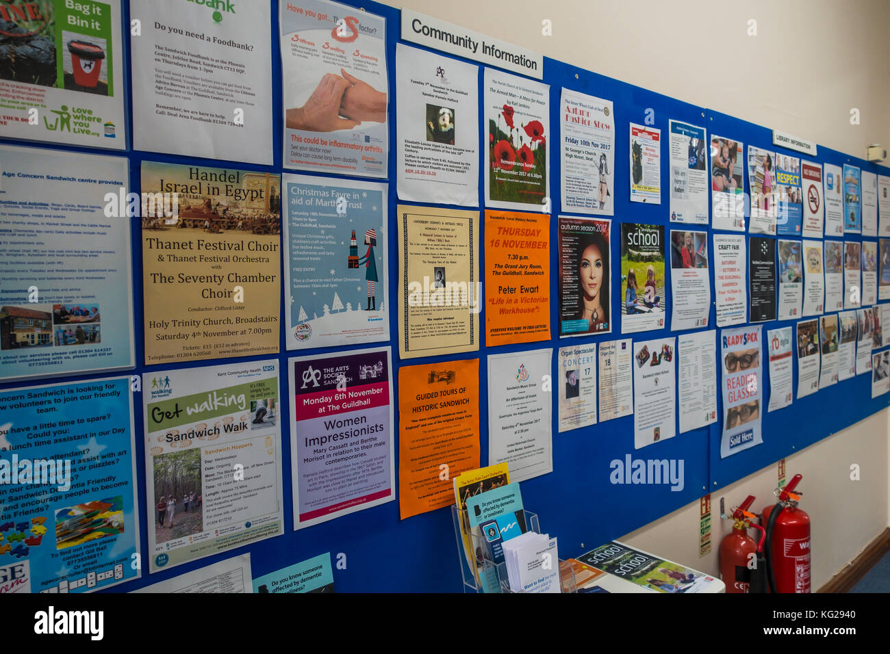 Community Information,Notice,Board,Sandwich Library,Market Street