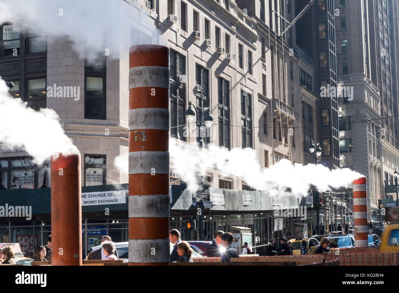 Nyc steam pipes hires stock photography and images Alamy