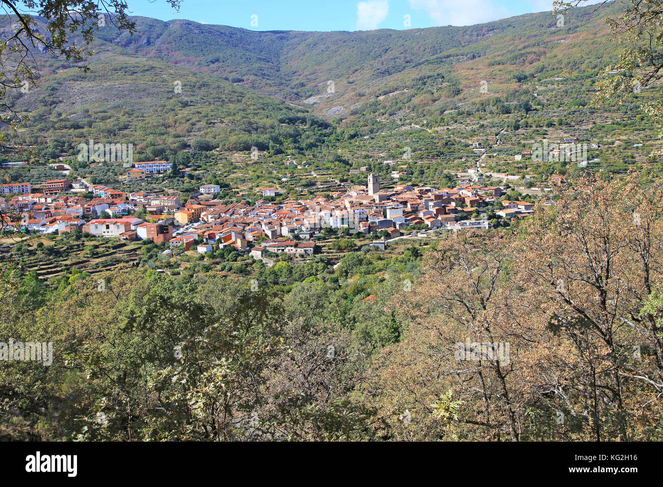 Looking down on rooftops of nucleated village Garganta la Olla, La Vera