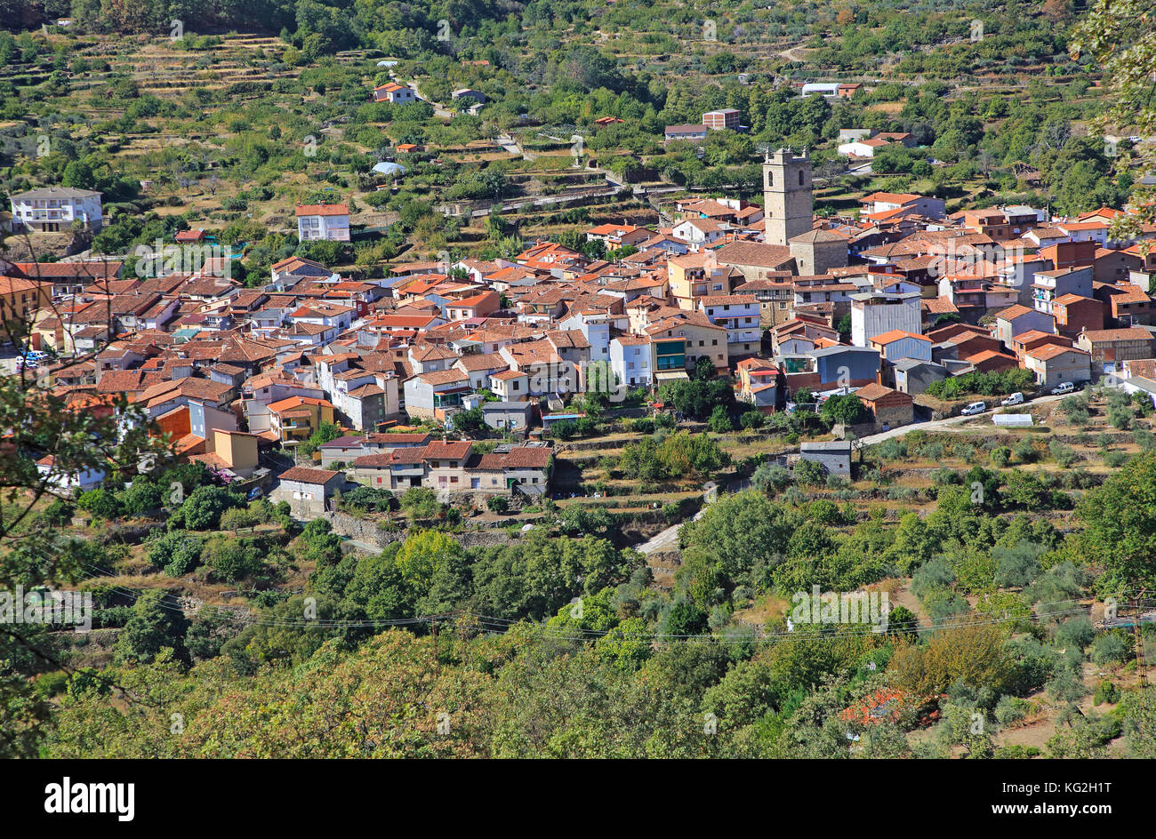 Looking down on rooftops of nucleated village Garganta la Olla, La Vera