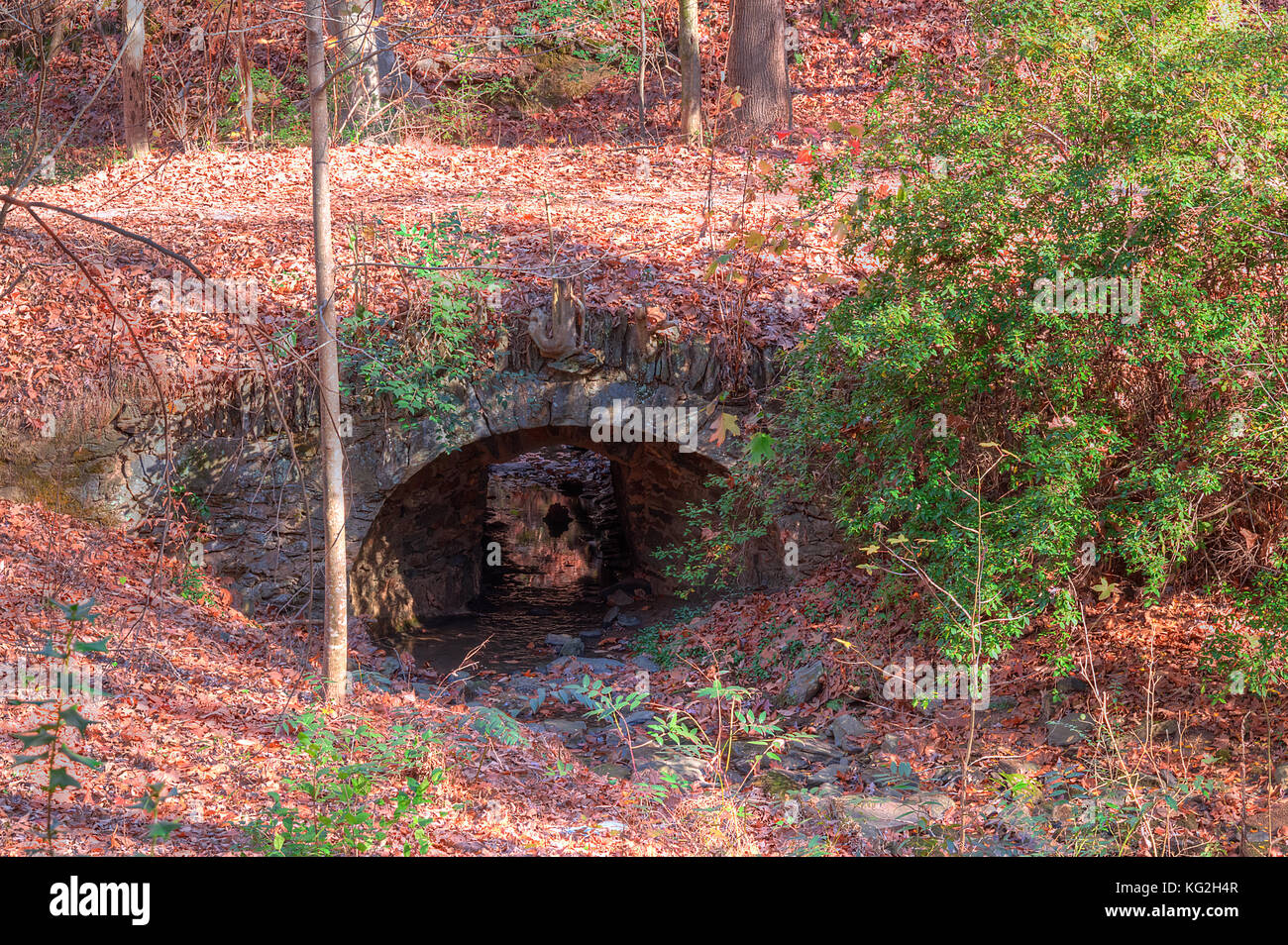 Stone bridge in rock creek park hi-res stock photography and images - Alamy