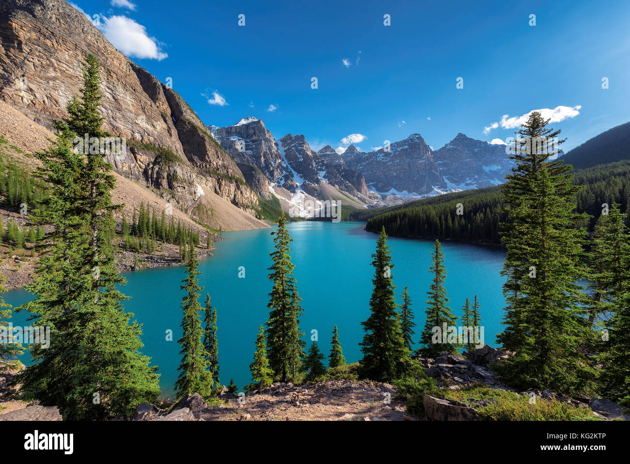 Moraine lake in Rocky Mountains of Canada Stock Photo - Alamy