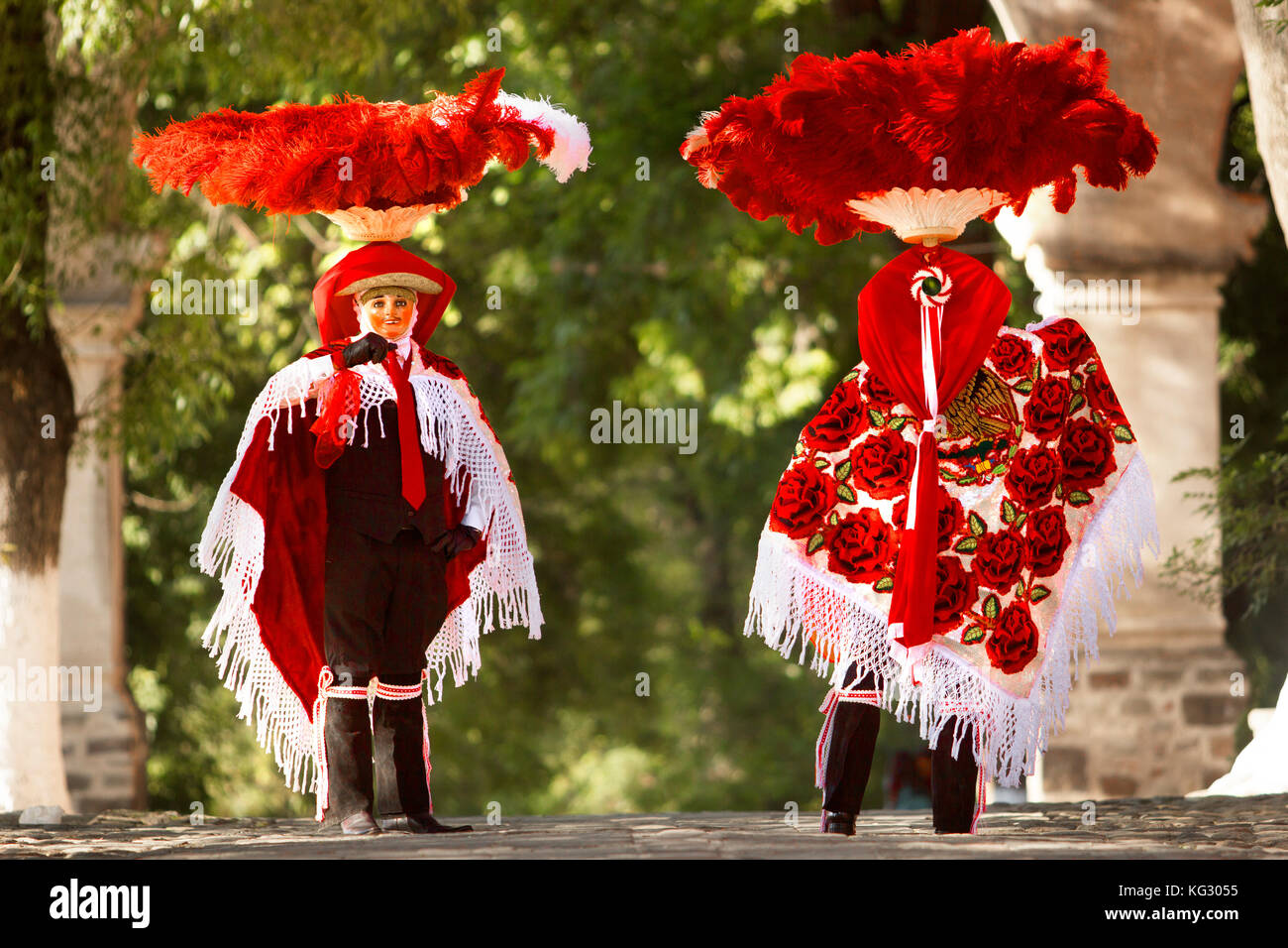 Folk Costumes Stock Photos & Folk Costumes Stock Images - Alamy
