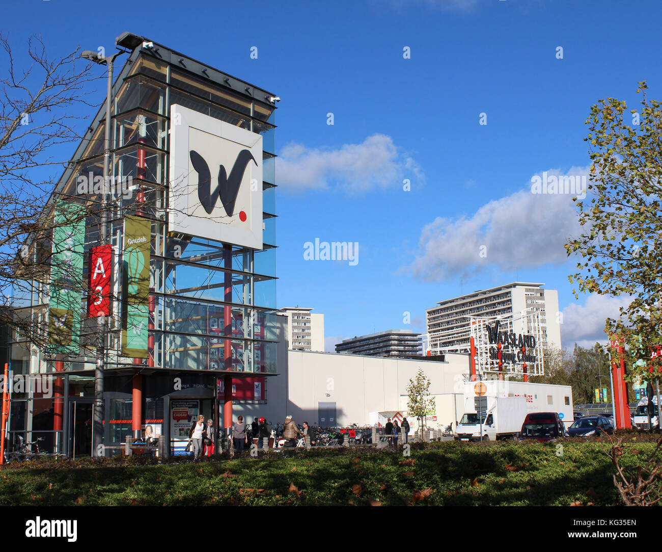 SINT- NIKLAAS, BELGIUM, OCTOBER 27 2017: The retail 'Waasland Shopping Center' with 140 shops it is one of the largest  shopping centres in Belgium. Stock Photo