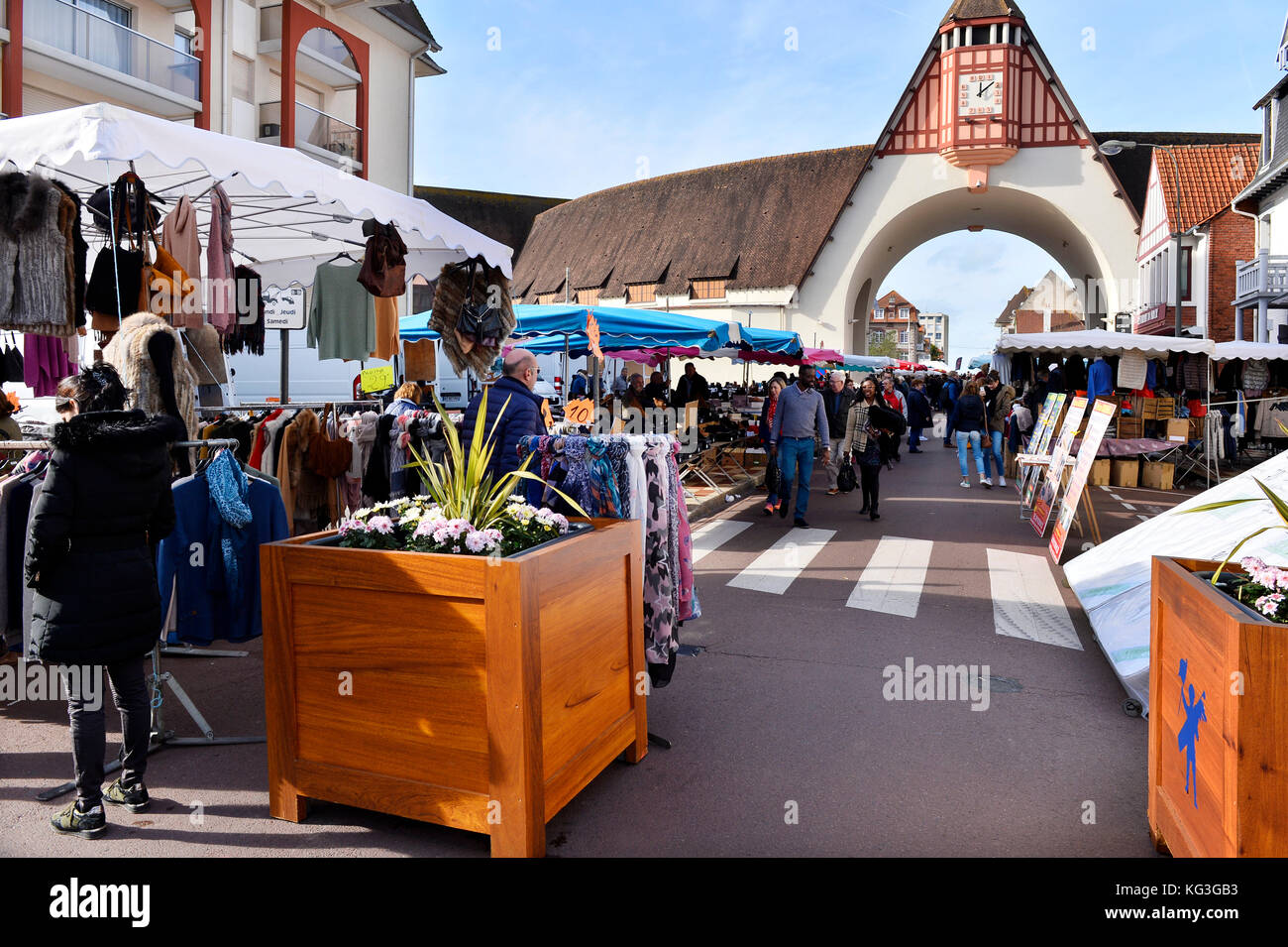 Marché couvert du touquet hires stock photography and images Alamy