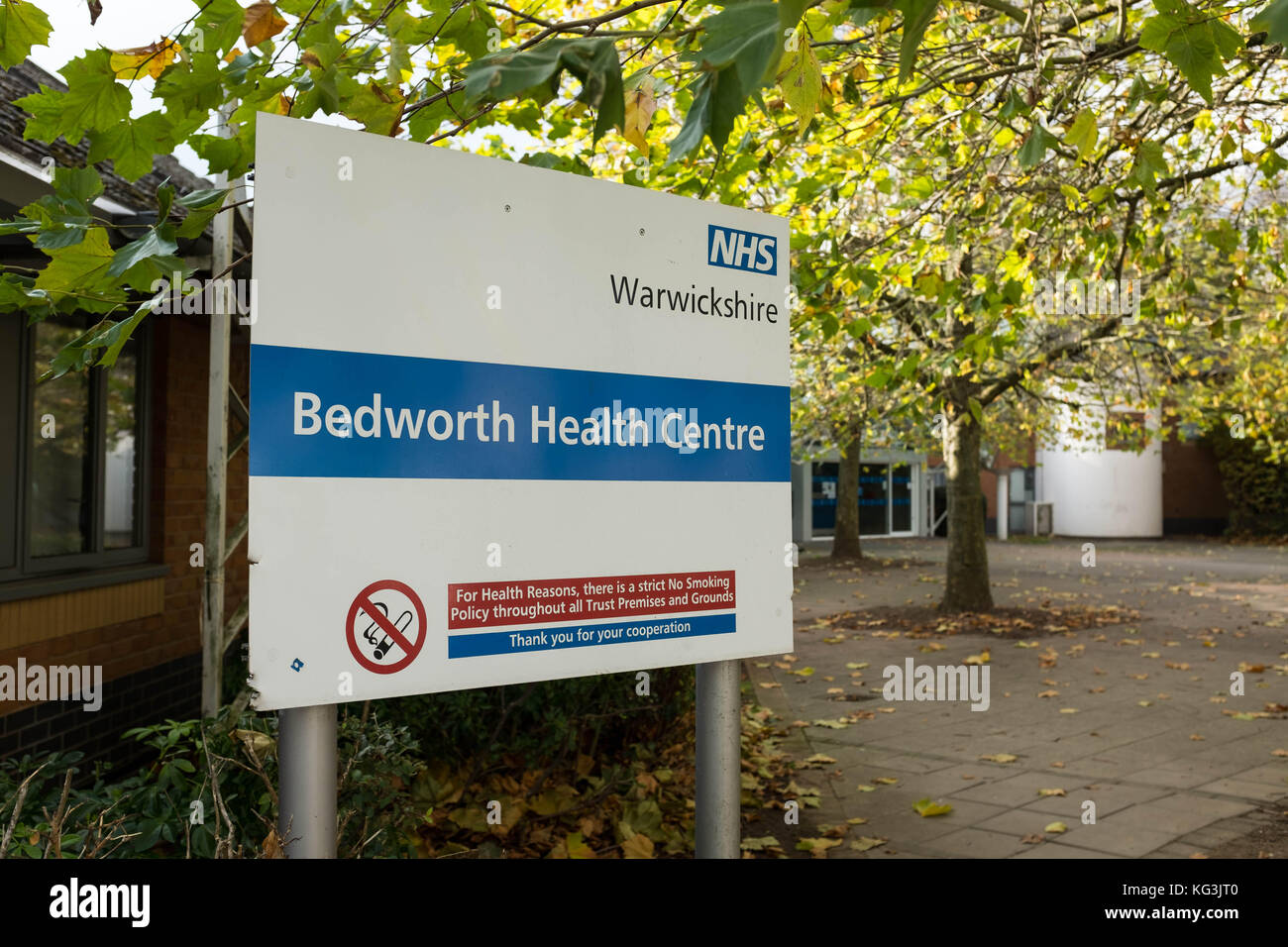 Nhs health centre sign hires stock photography and images Alamy