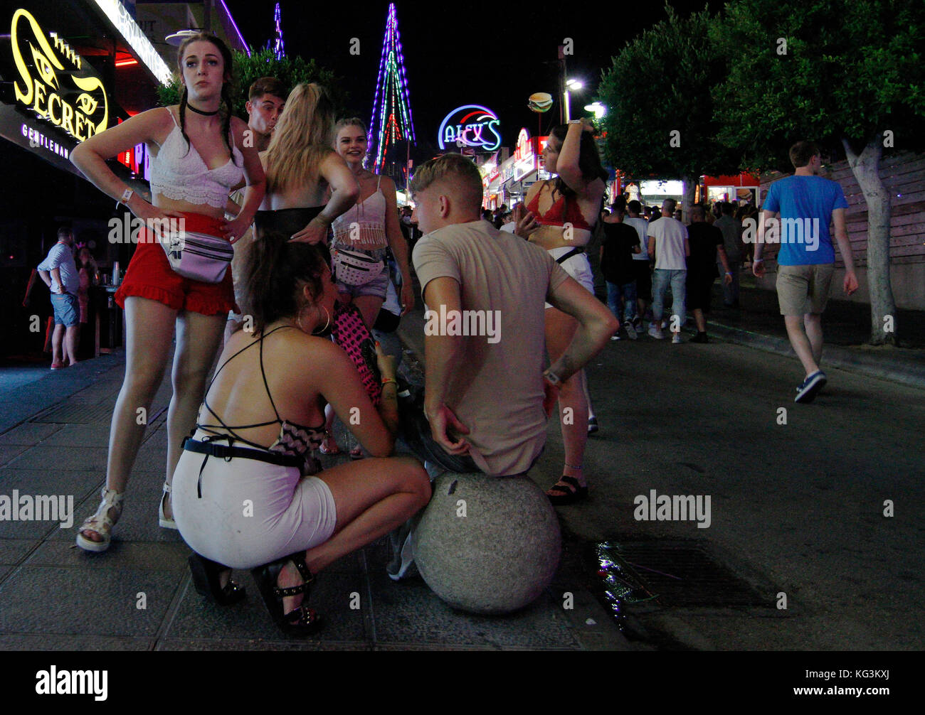 Magaluf party hi-res stock photography and images - Alamy