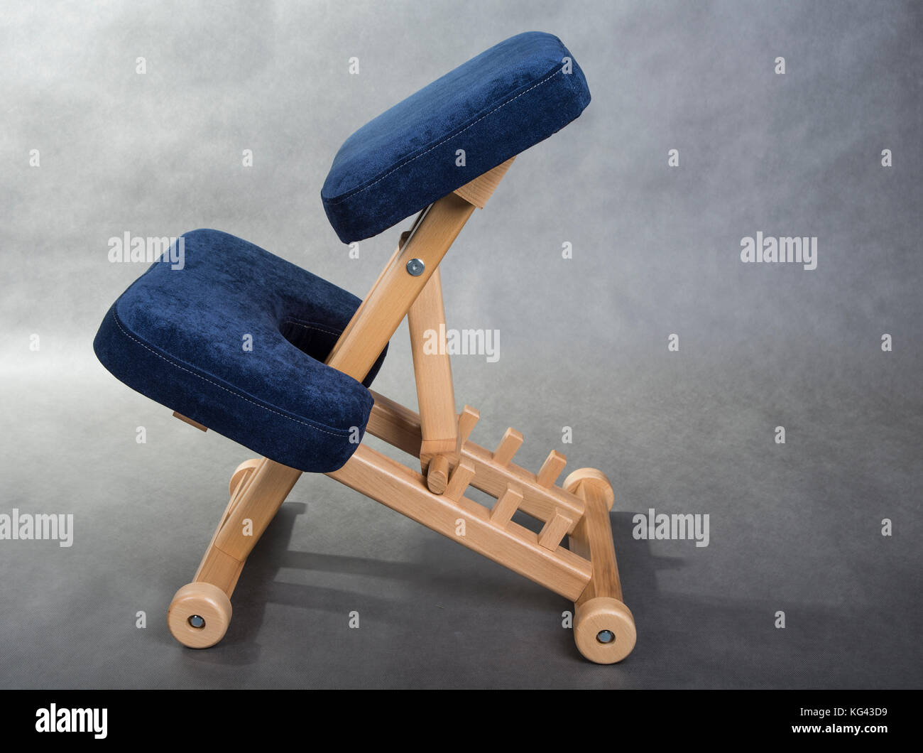 kneechair